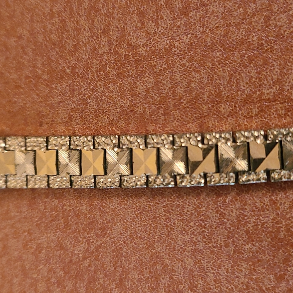 Vintage gold plated Russian wrist watch - Picture 6 of 16